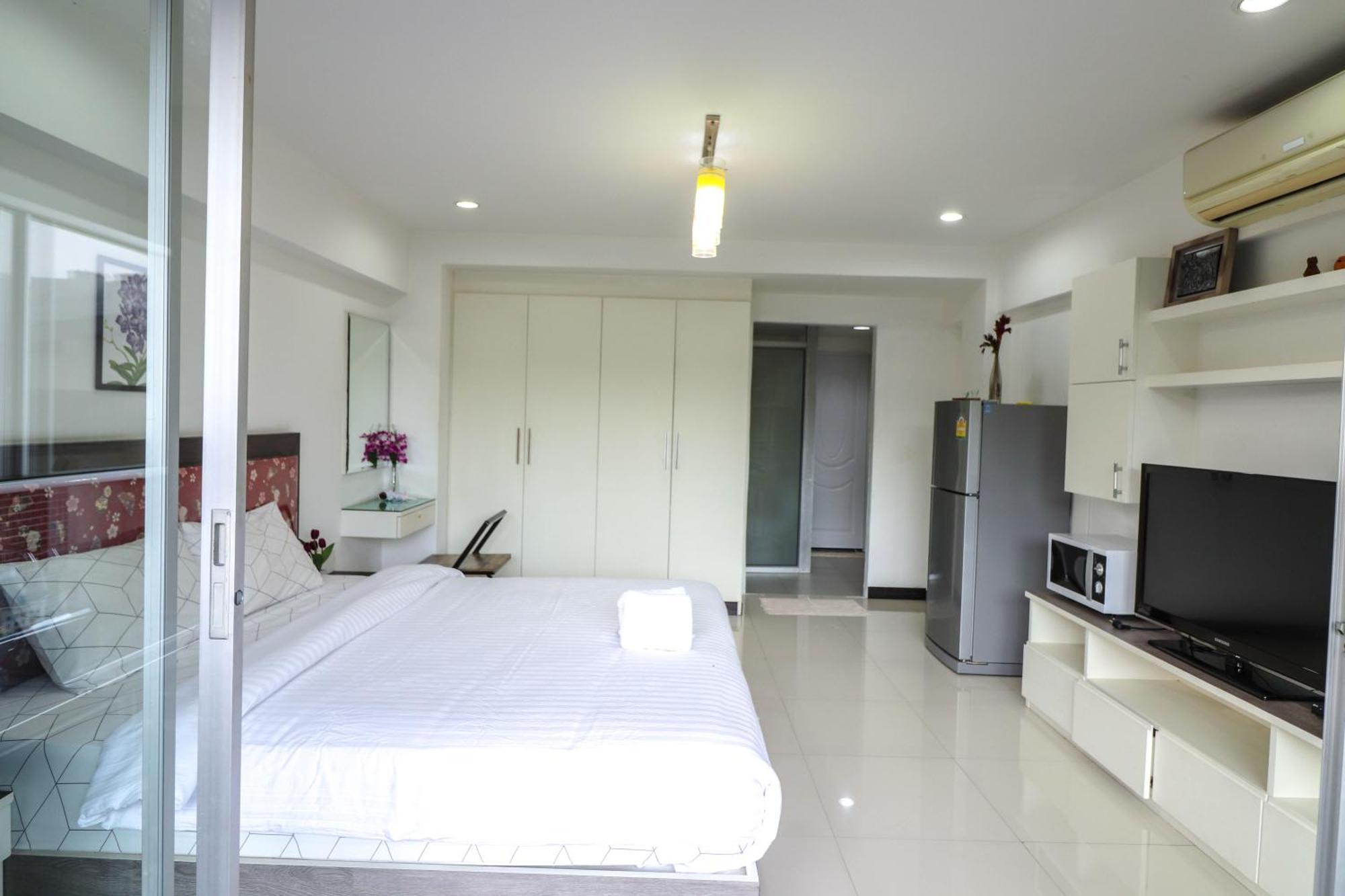 Baan Sabai Rama IV Apartment Bangkok Extérieur photo