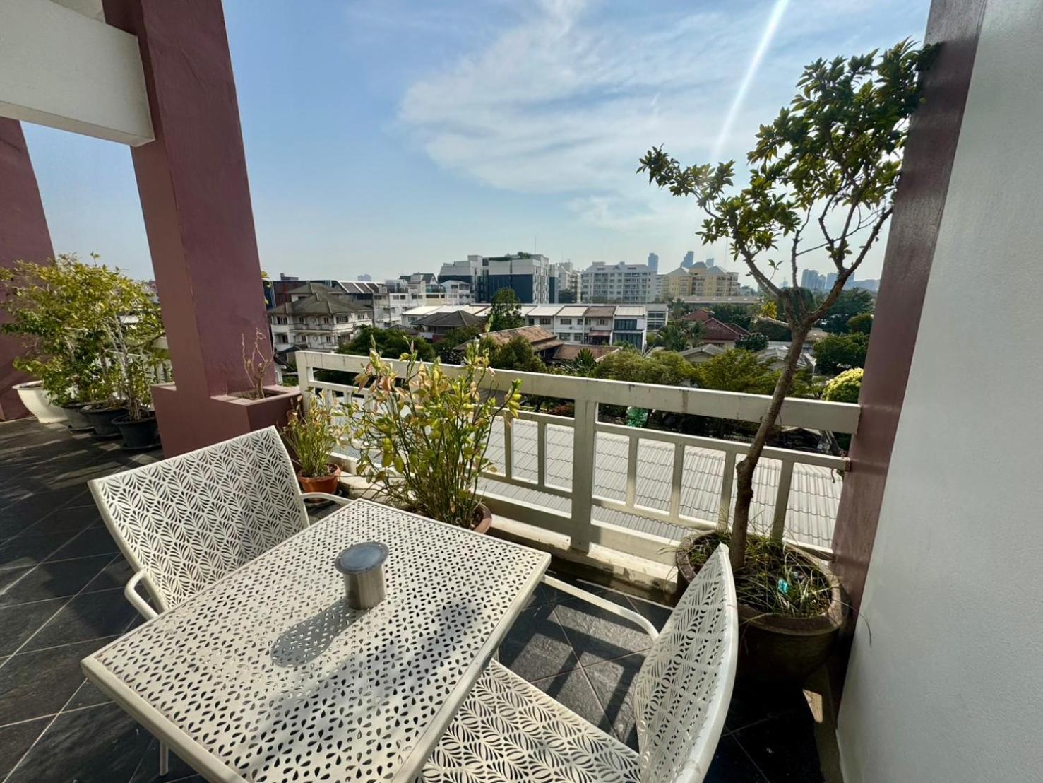 Baan Sabai Rama IV Apartment Bangkok Extérieur photo