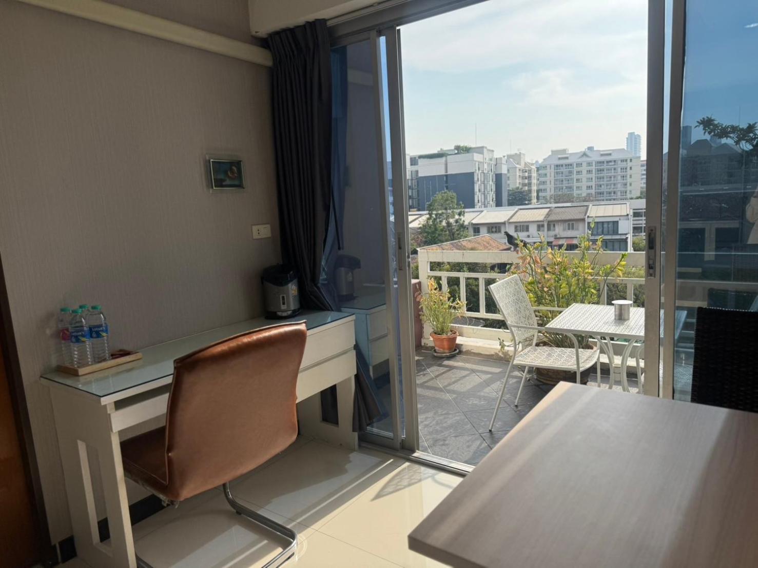 Baan Sabai Rama IV Apartment Bangkok Extérieur photo