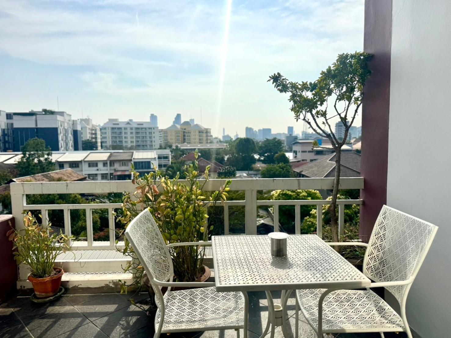 Baan Sabai Rama IV Apartment Bangkok Extérieur photo